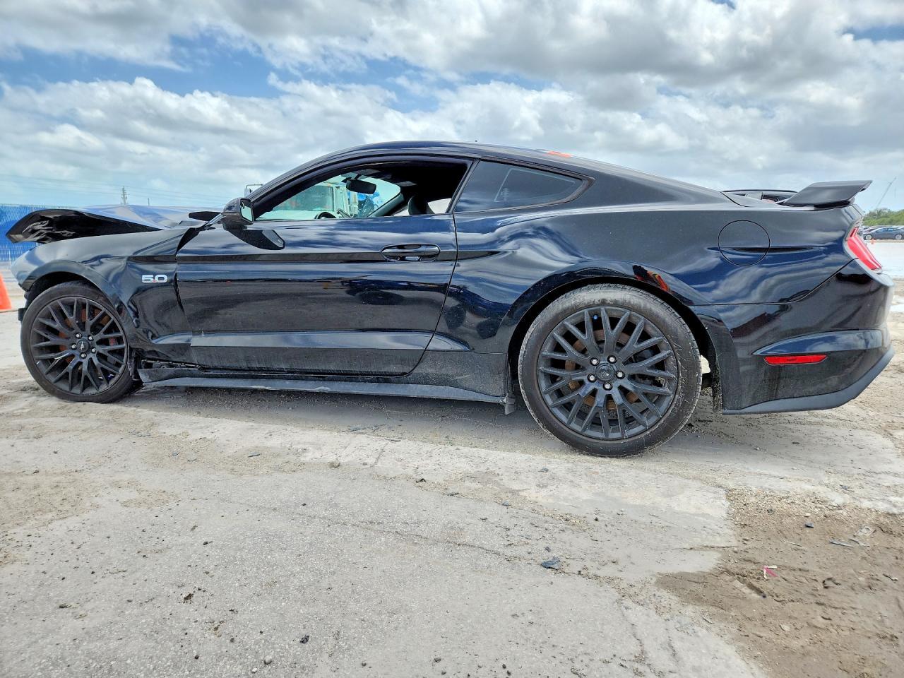 2019 Ford Mustang Gt - Image 2