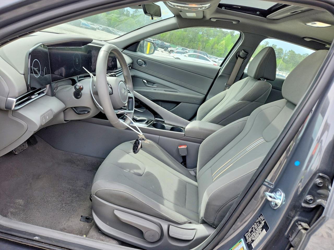 2025 Hyundai Elantra Sel Convenience - Фото 7