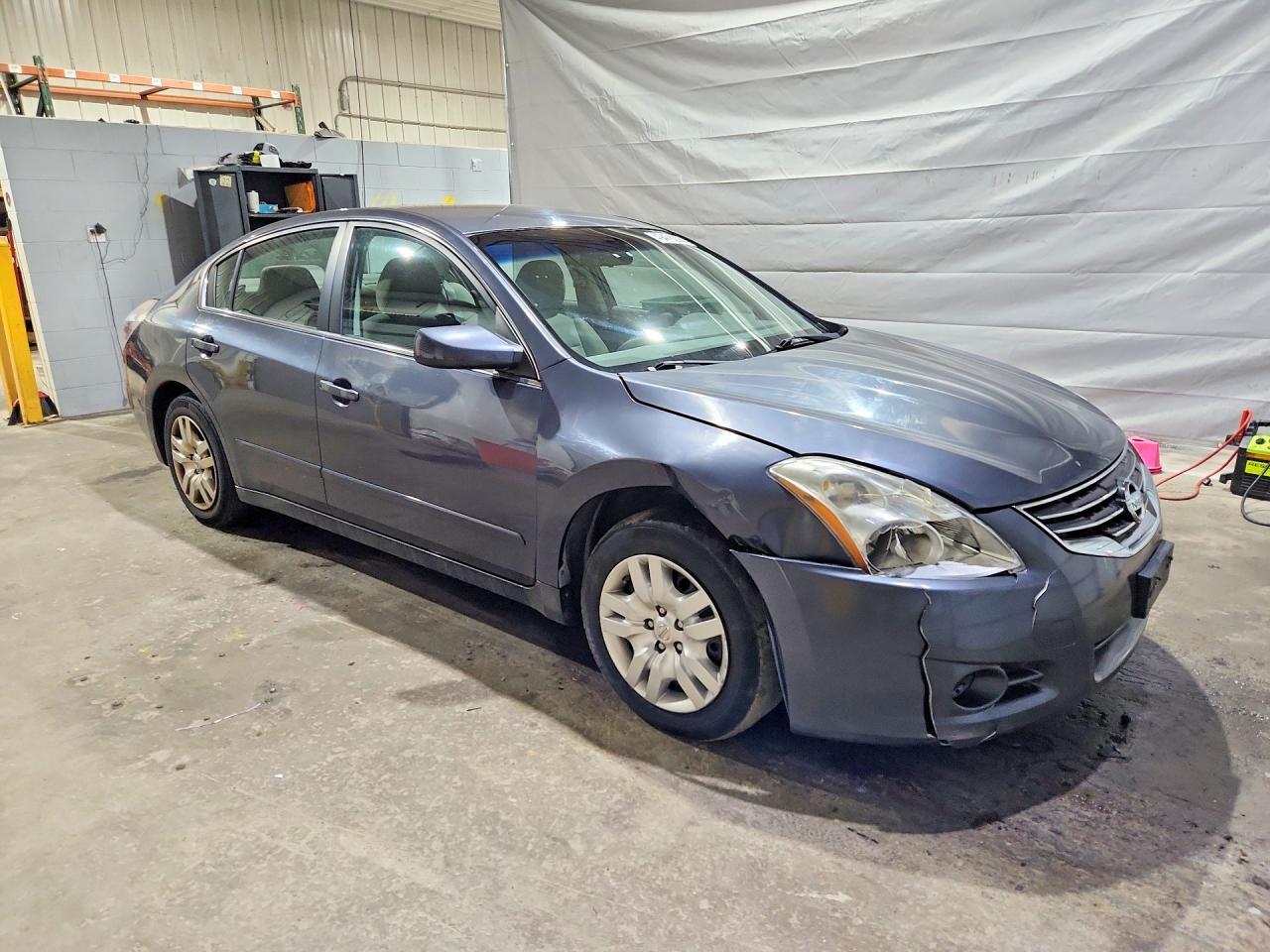 2012 Nissan Altima 2.5 - Image 4