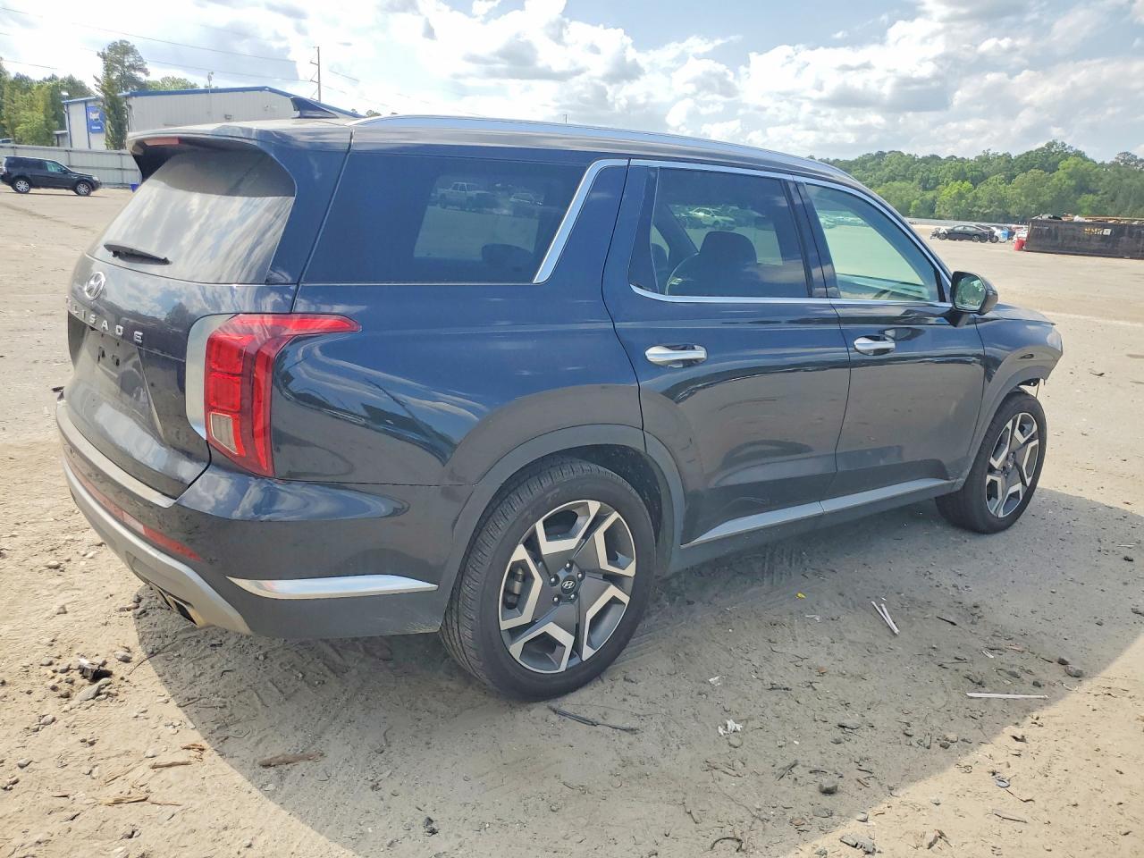 2024 Hyundai Palisade Limited - Image 3