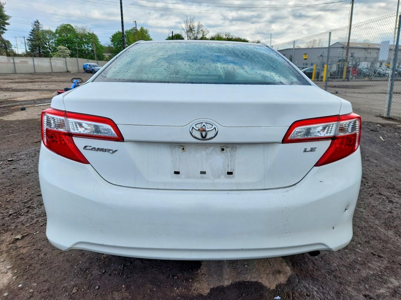 2014 Toyota Camry Le - Фото 6