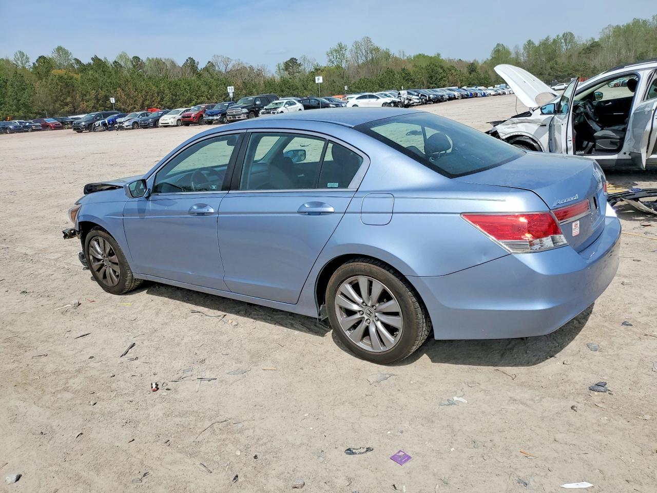 2011 Honda Accord Ex - Image 2