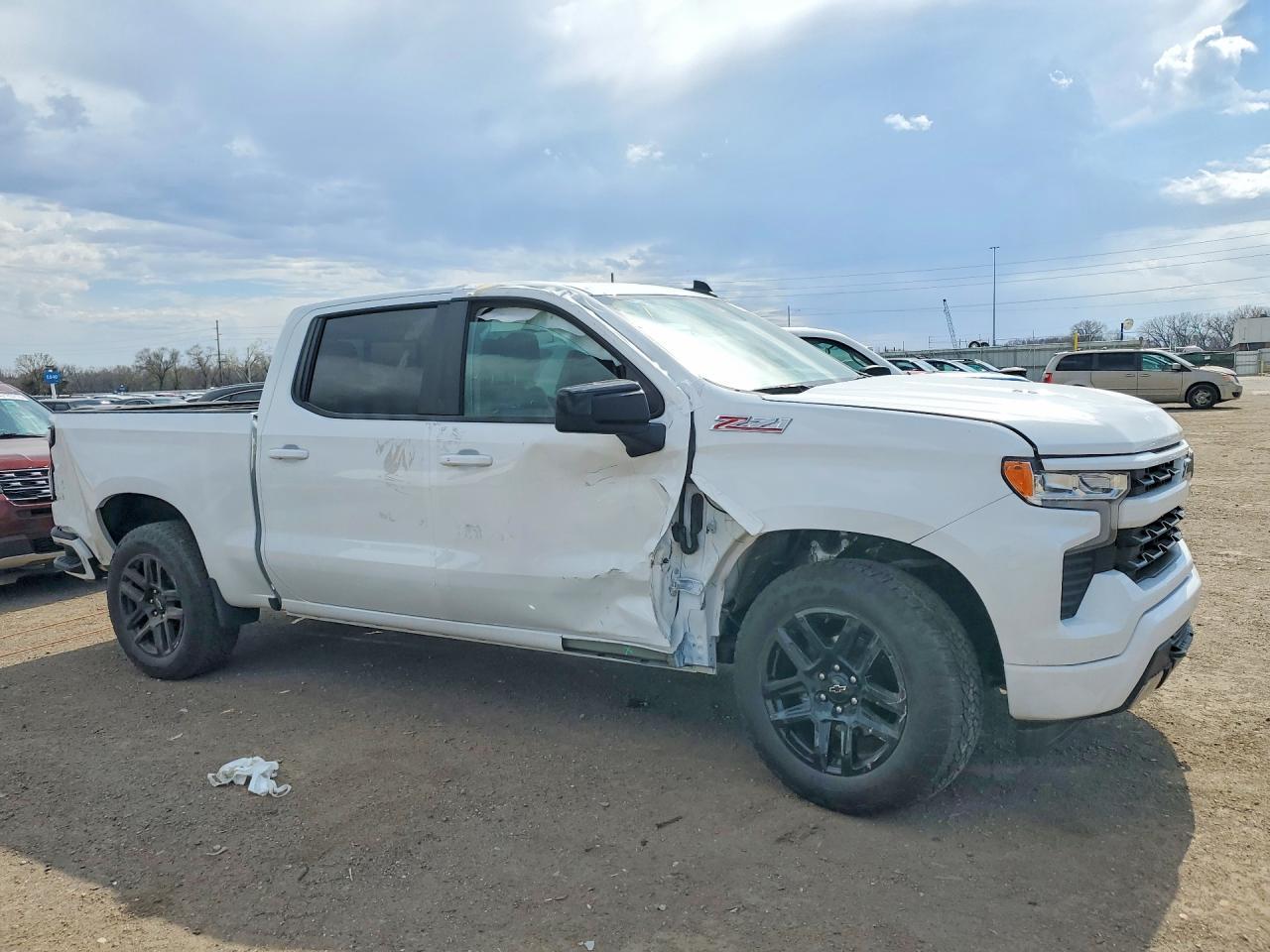 2024 Chevrolet Silverado K1500 Rst - Фото 4