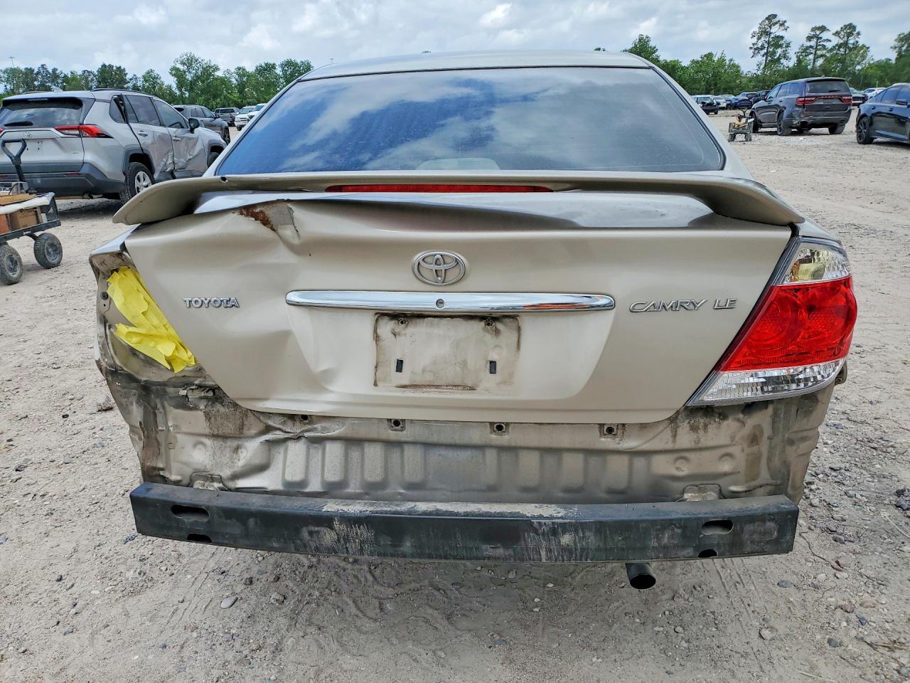2005 Toyota Camry Le - Фото 6