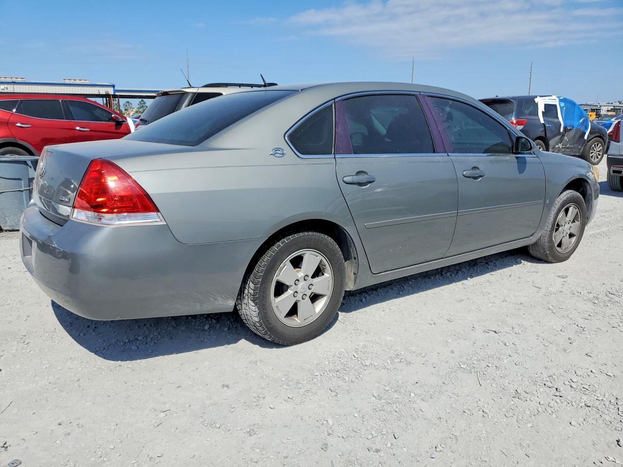 2008 Chevrolet Impala Lt - Image 3