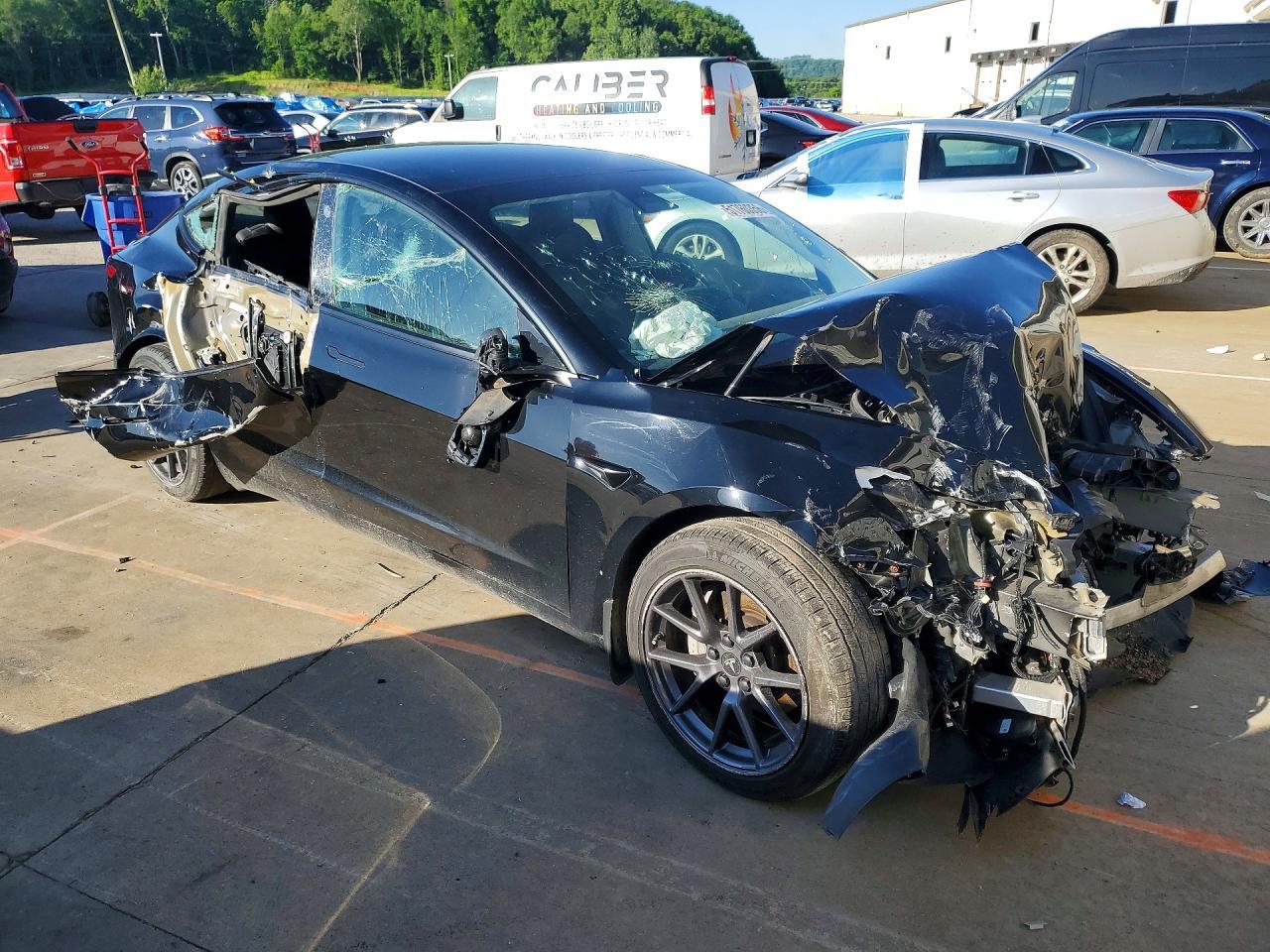 2021 Tesla Model 3 - Фото 4