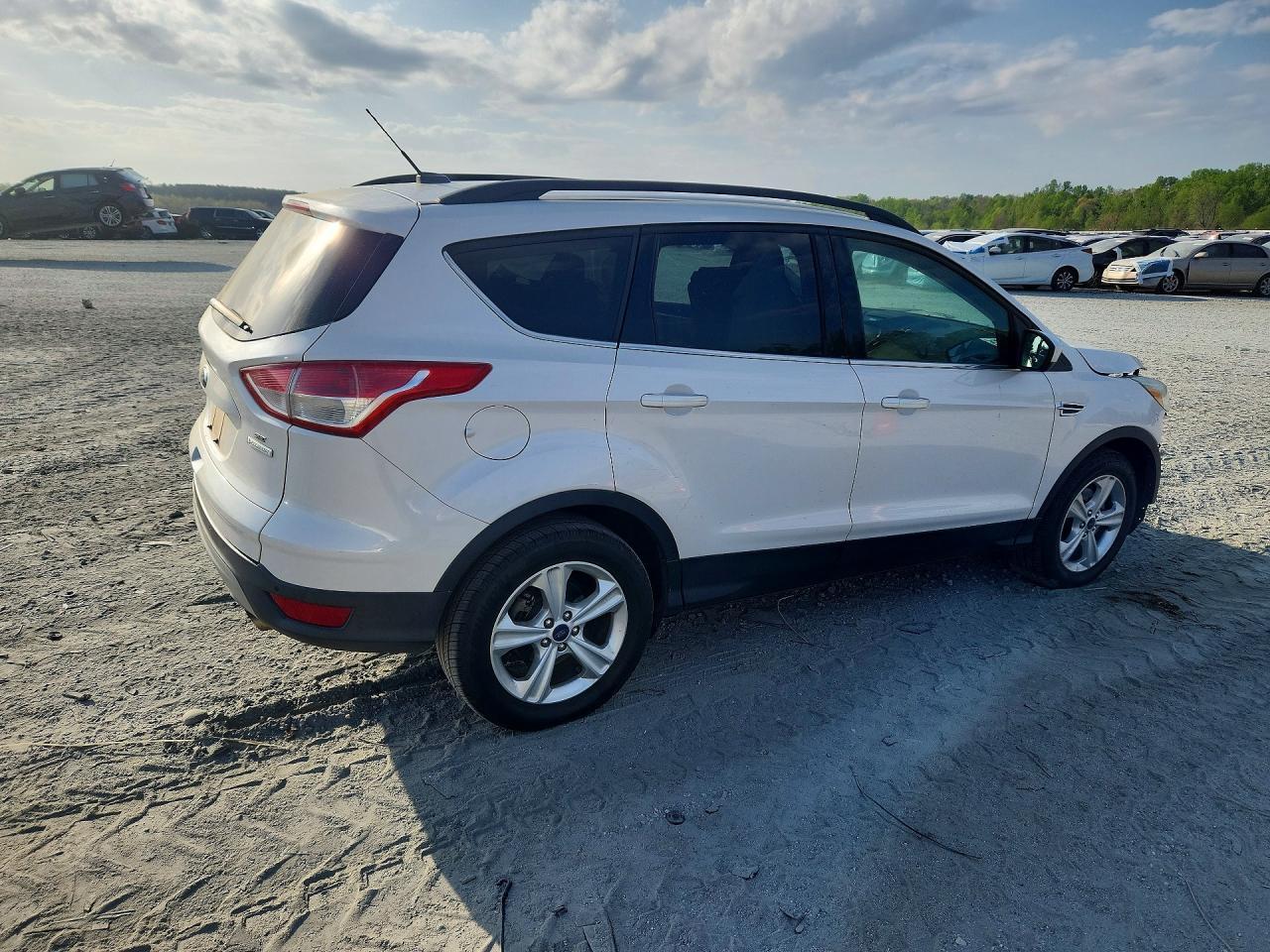 2016 Ford Escape Se - Фото 3