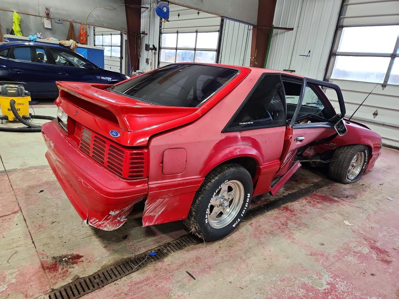 1993 Ford Mustang Lx - Фото 3