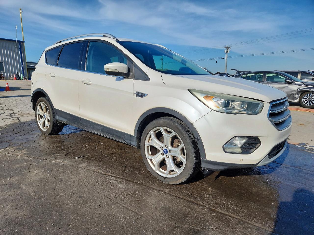2017 Ford Escape Titanium - Фото 4