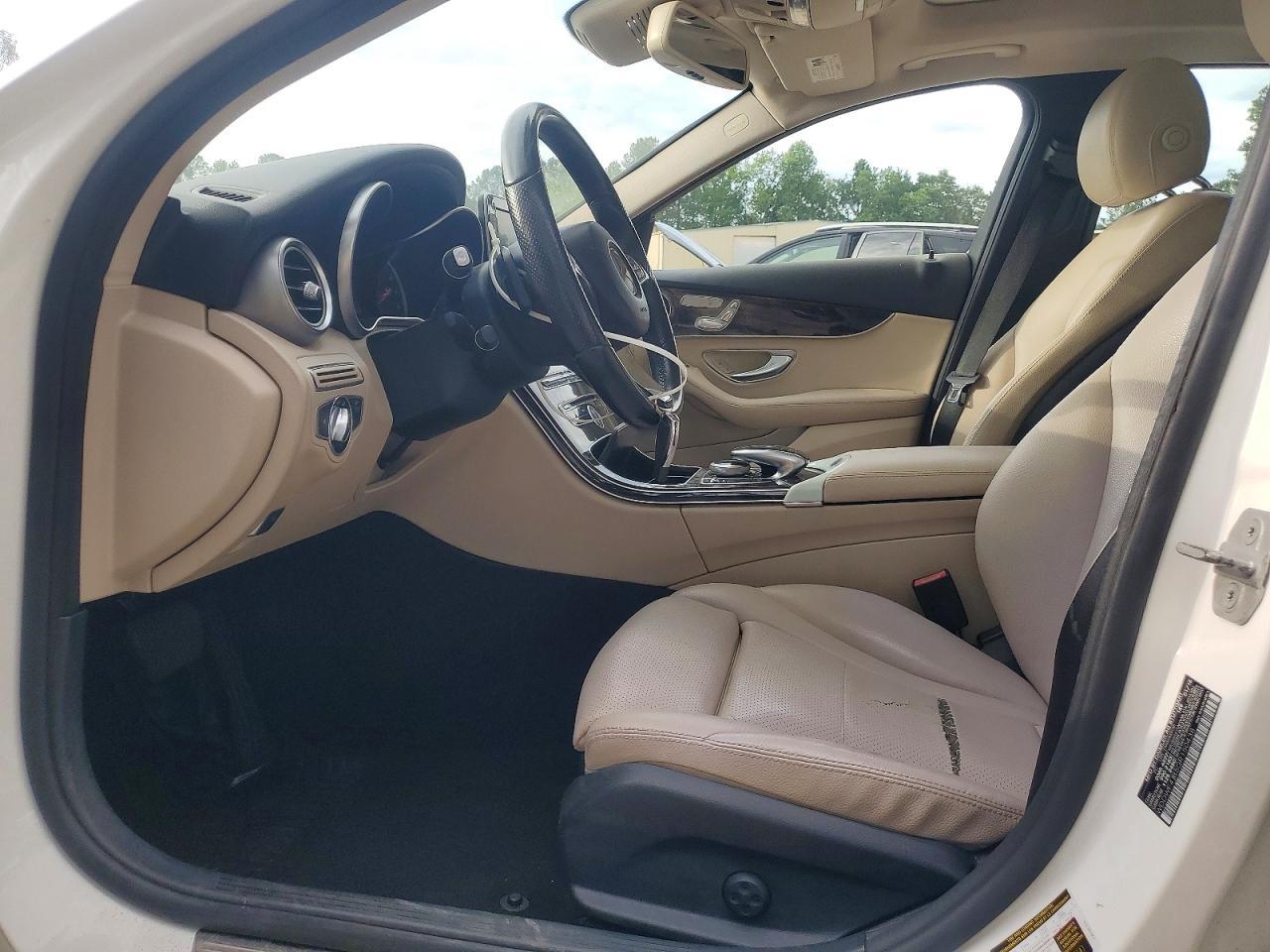 2016 Mercedes-Benz C 300 - Image 7