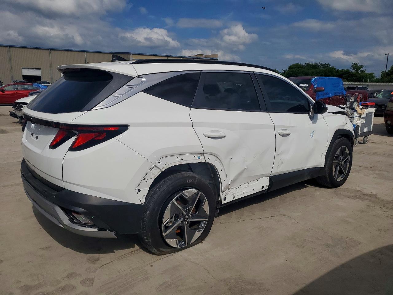 2025 Hyundai Tucson Sel - Image 3