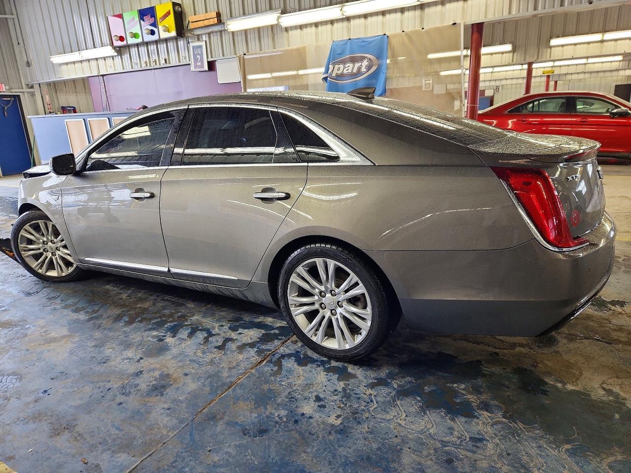 2018 Cadillac Xts Luxury - Image 2