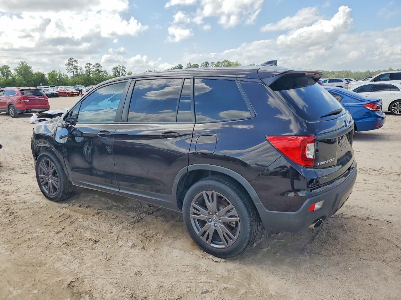 2021 Honda Passport Exl - Image 2