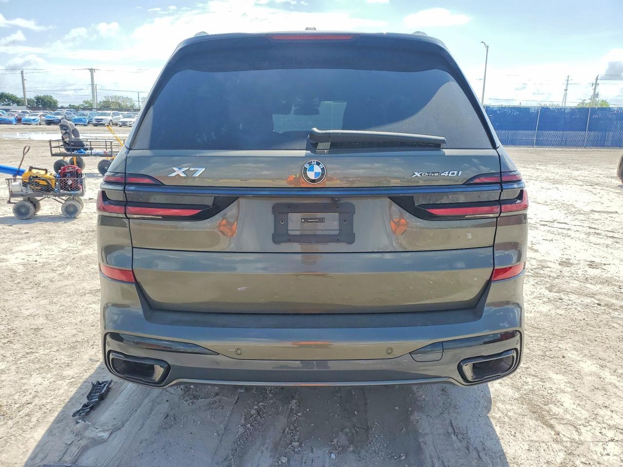2025 BMW X7 xDrive40I - Фото 6