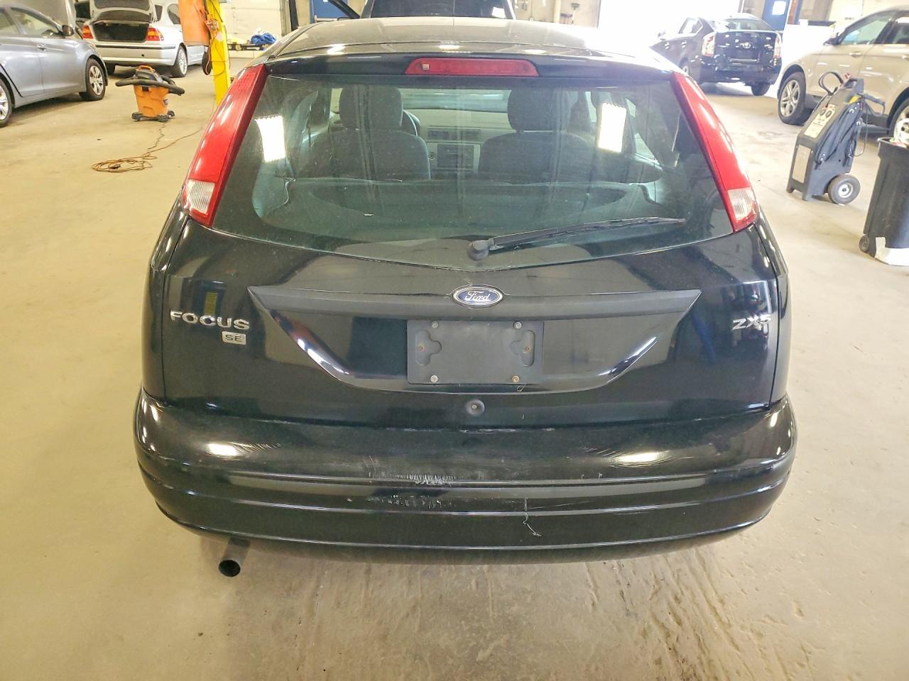 2005 Ford Focus Zx5 - Фото 6