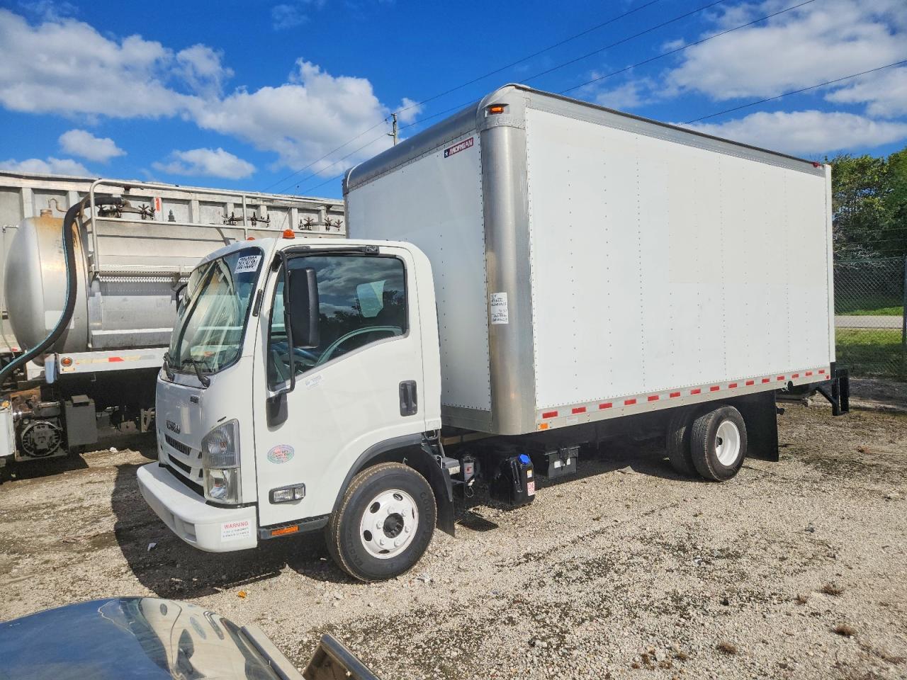 2019 Isuzu Npr Hd Box Truck - Фото 2