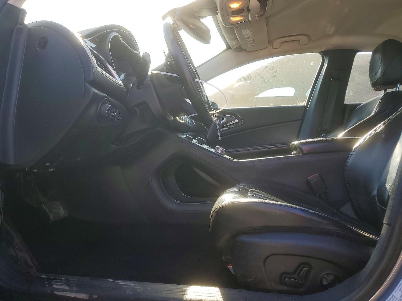 2015 Chrysler 200 C - Фото 7