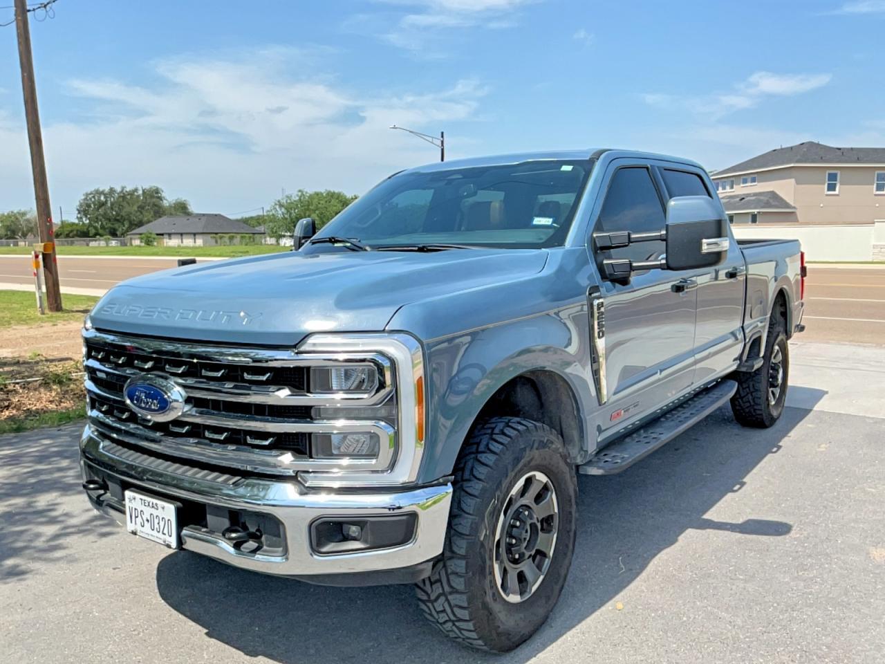 2023 Ford F250 Super Duty - Фото 2