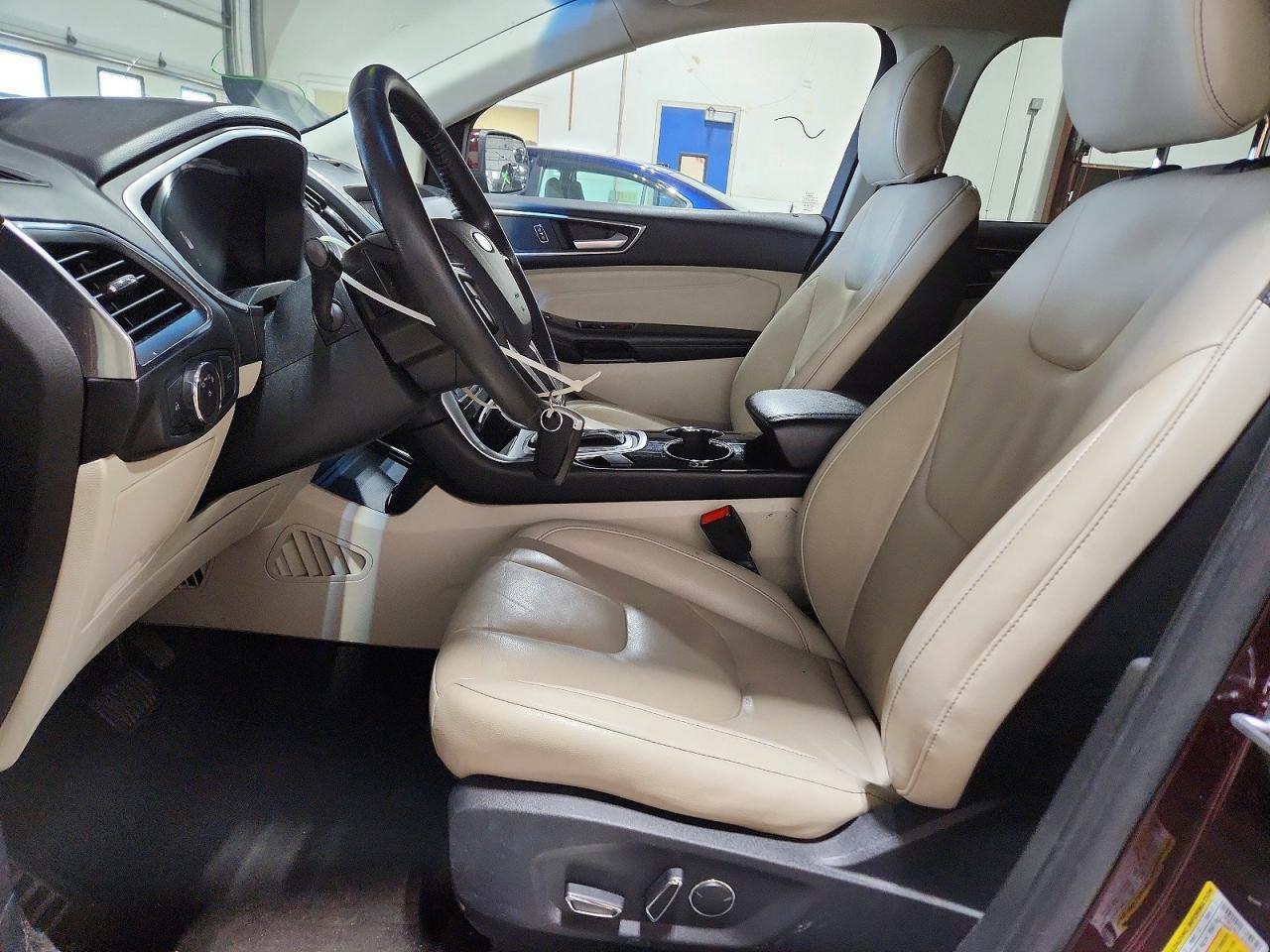 2018 Ford Edge Titanium - Image 7