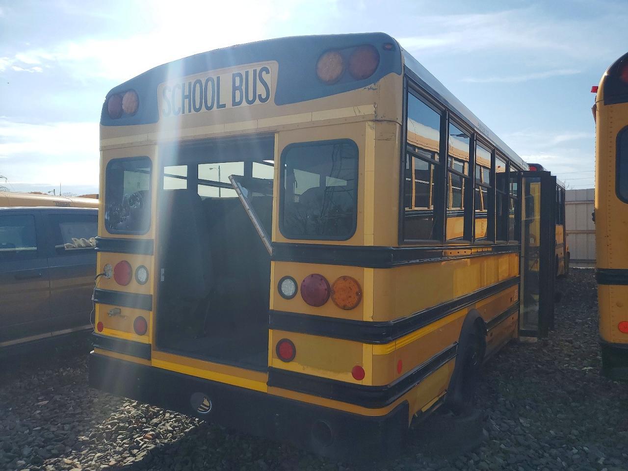 2013 Collins Bantam G4500 - School Bus - Фото 4