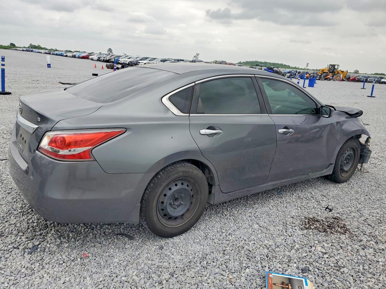 2015 Nissan Altima 2.5 S - Фото 3