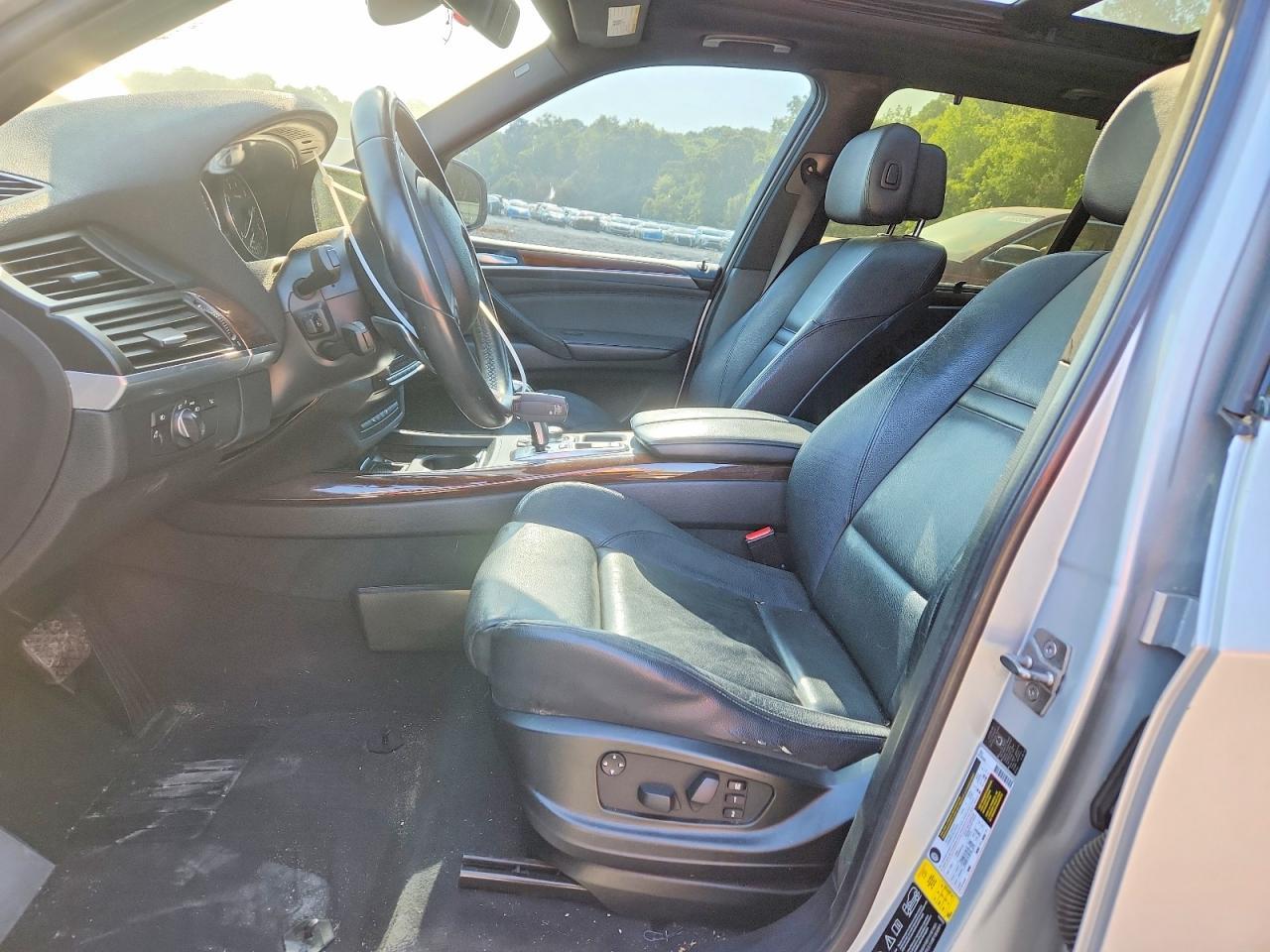 2011 BMW X5 xDrive35I - Image 7