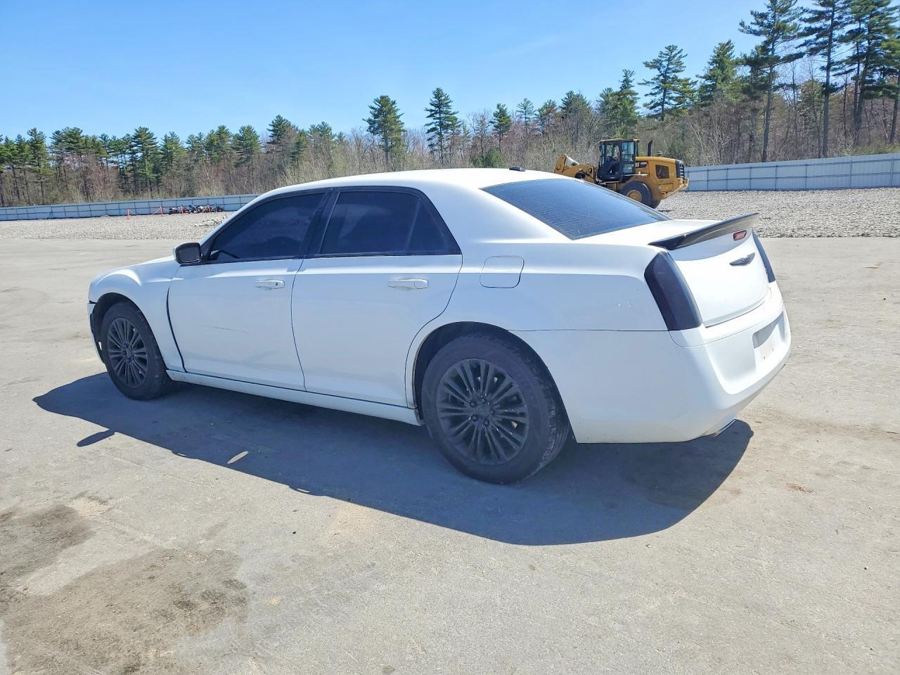 2012 Chrysler 300 S - Фото 2