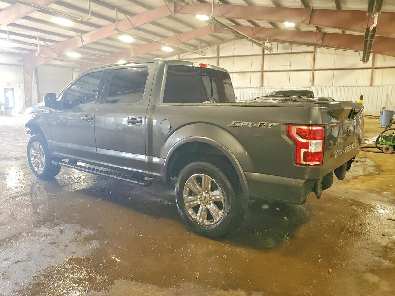 2018 Ford F150 - Фото 2
