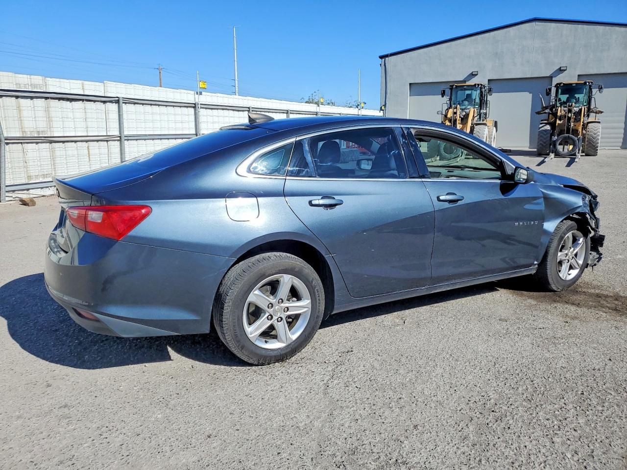 2020 Chevrolet Malibu Ls - Фото 3