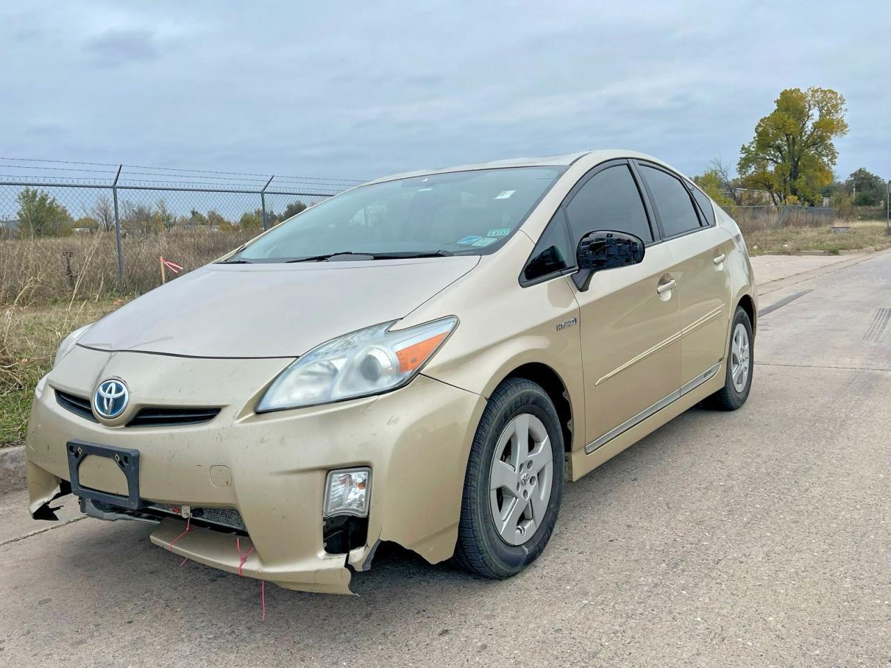 2011 Toyota Prius Three - Фото 2