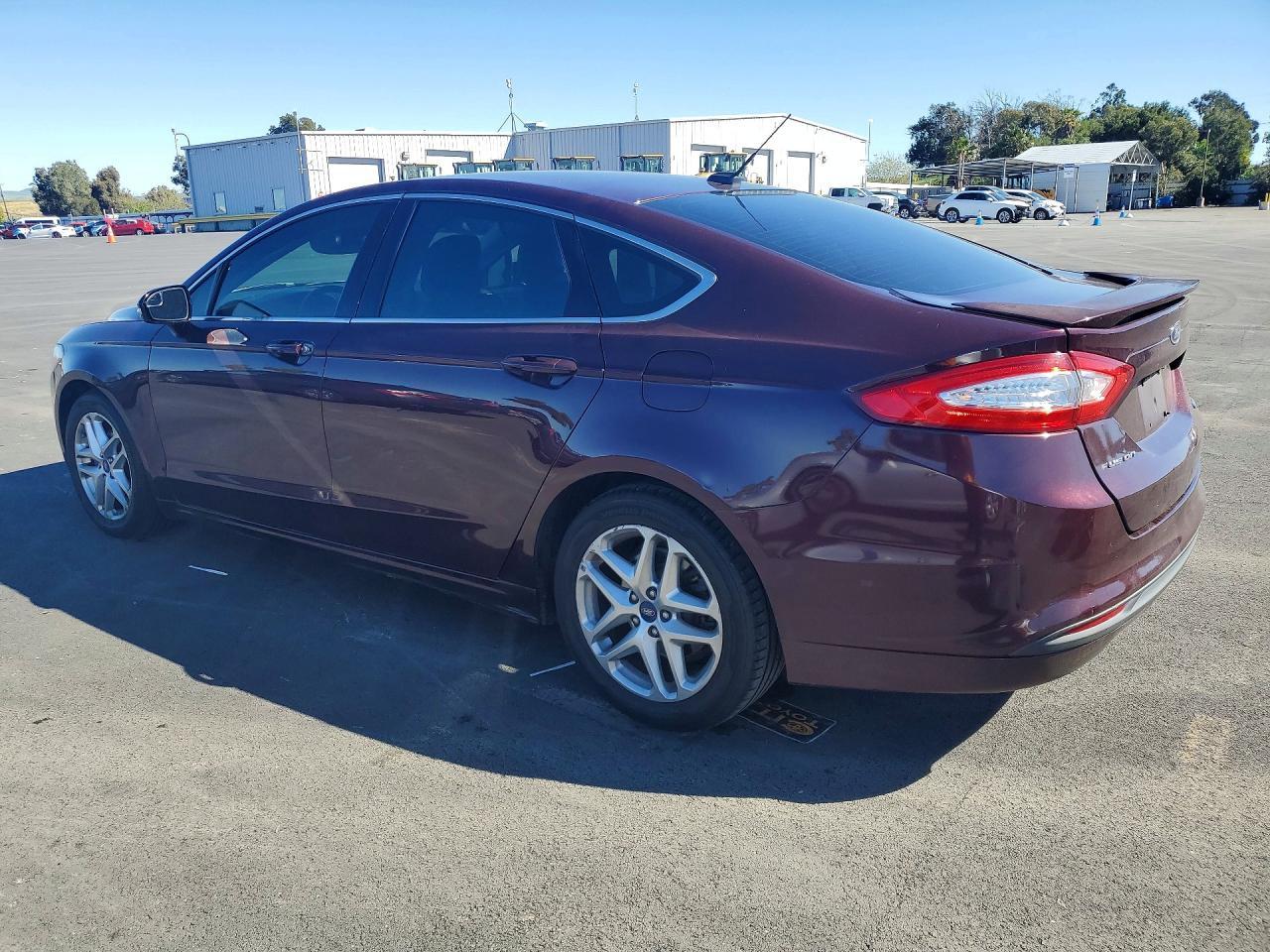 2013 Ford Fusion Se - Image 2