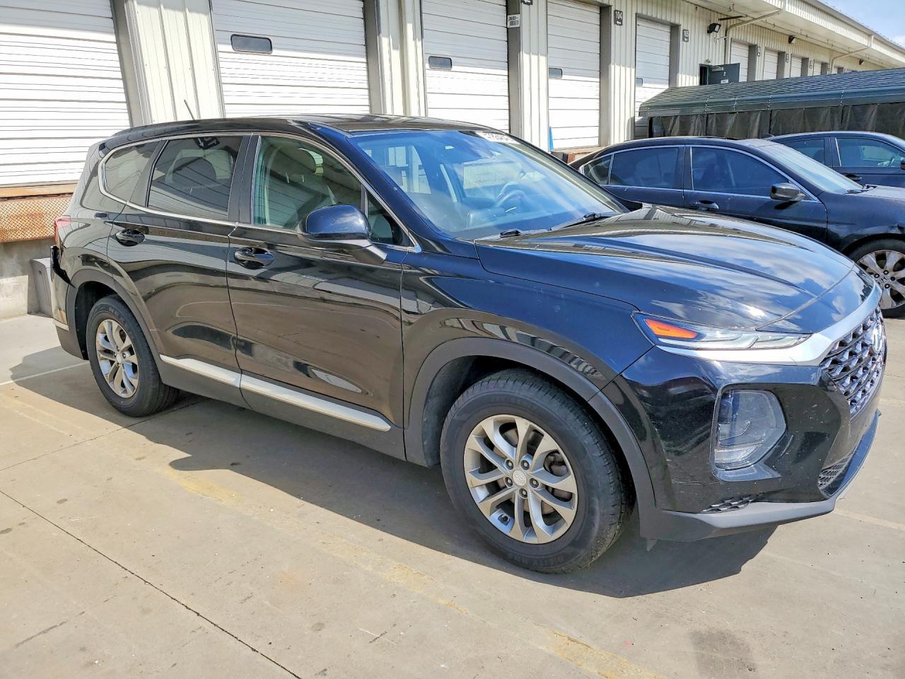 2020 Hyundai Santa Fe Se - Фото 4