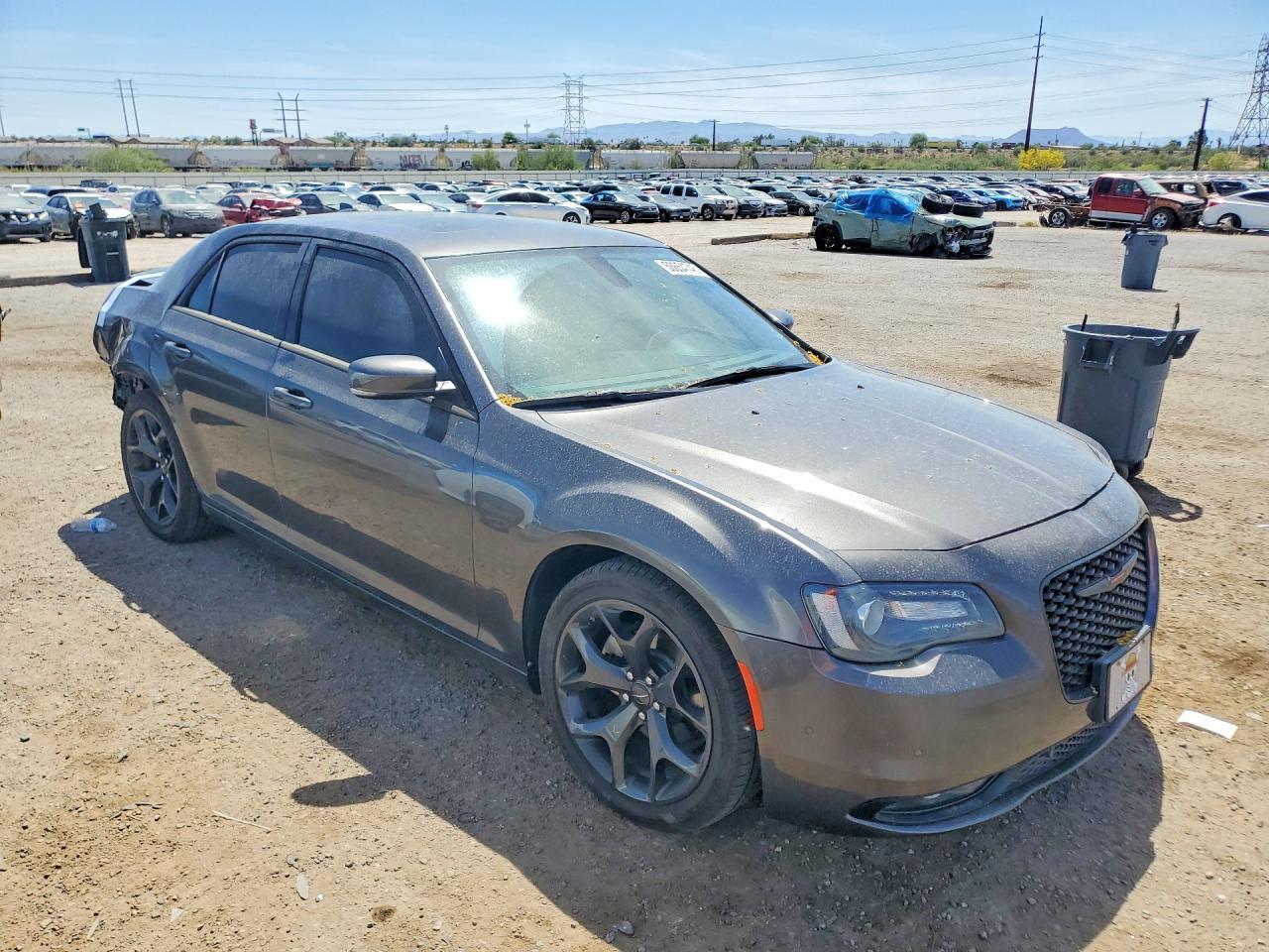2022 Chrysler 300 S - Фото 4
