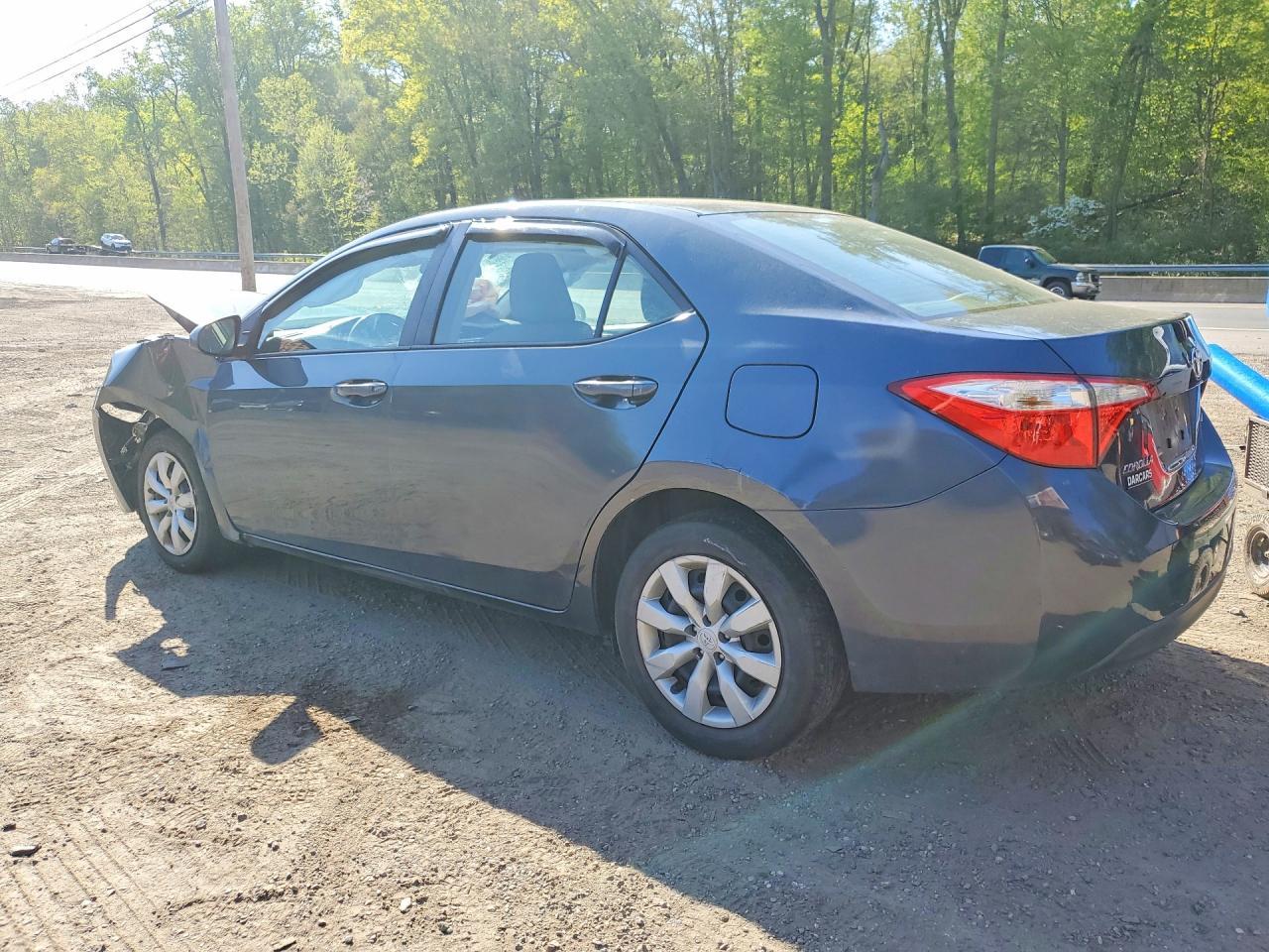 2015 Toyota Corolla Le - Фото 2