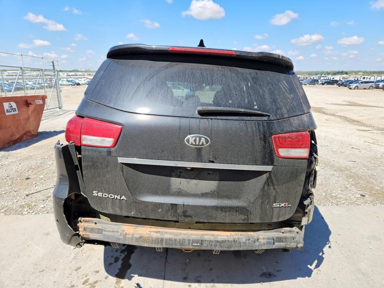 2018 Kia Sedona Sxl - Image 6