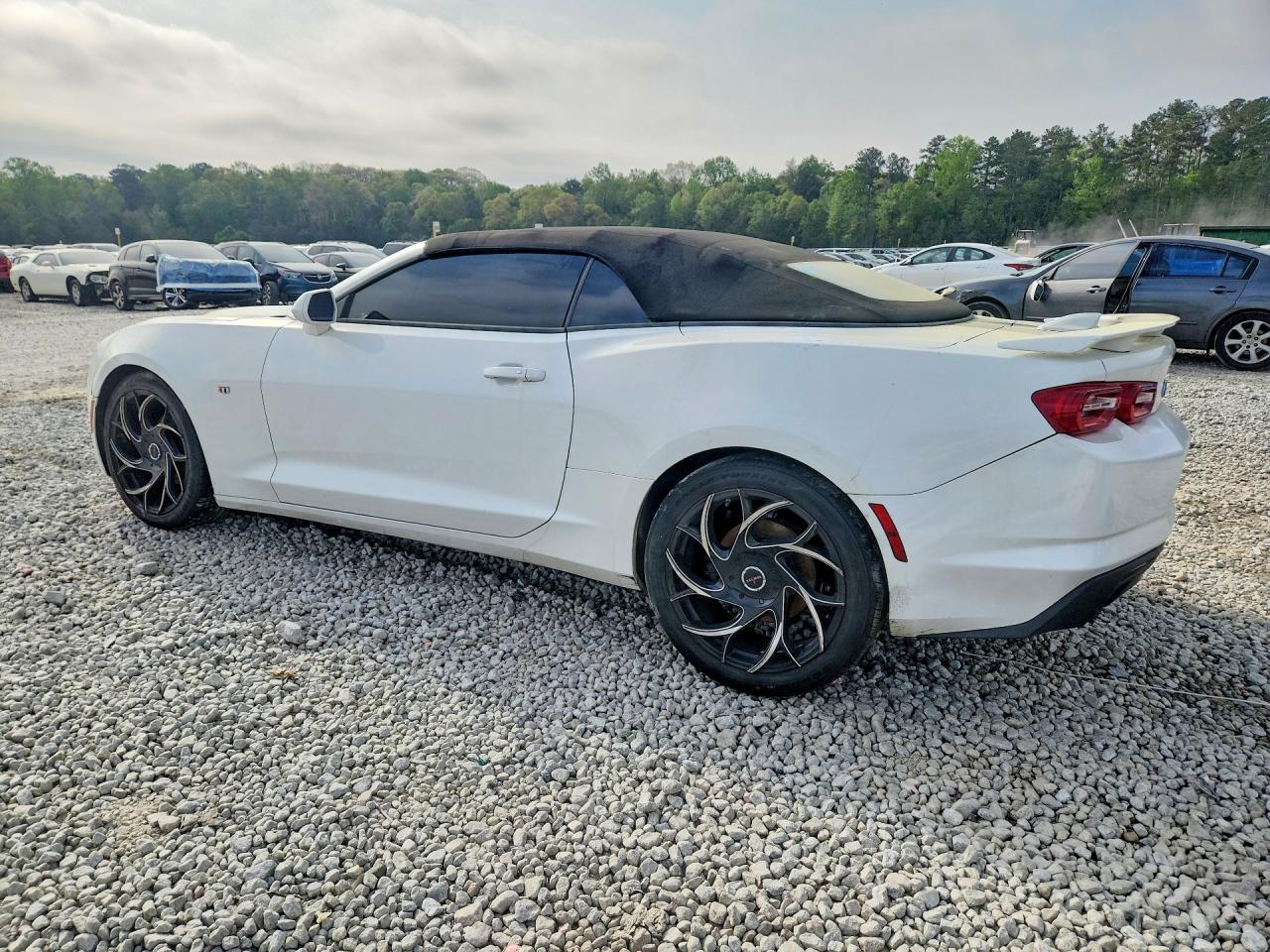 2019 Chevrolet Camaro Ls - Фото 2