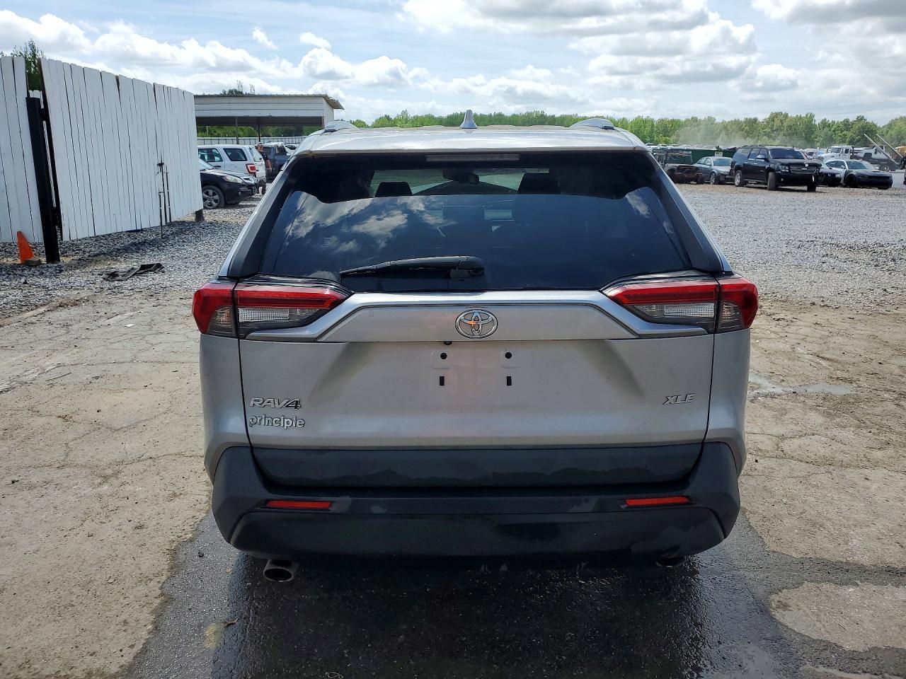 2020 Toyota Rav4 Xle Premium - Фото 6