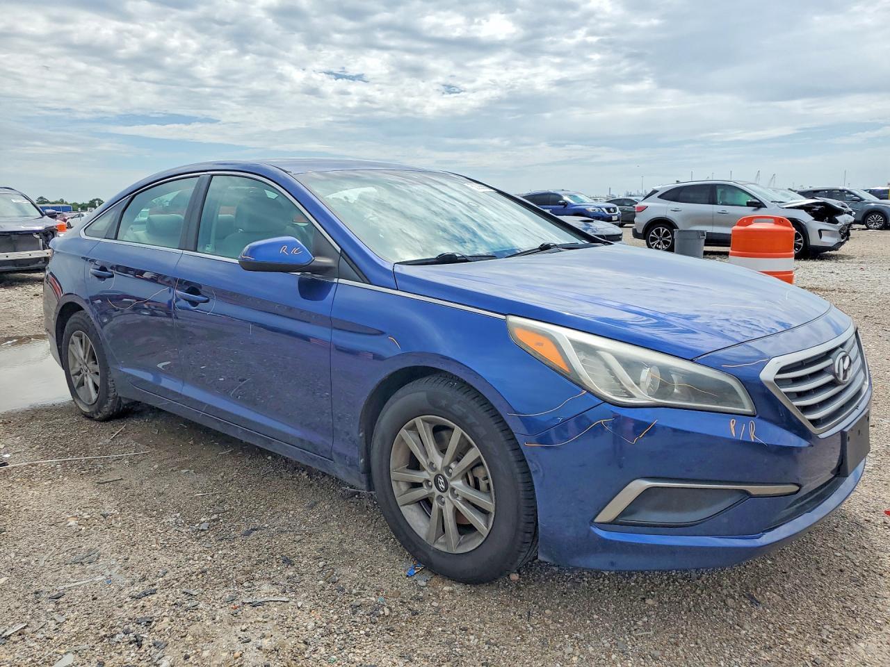 2016 Hyundai Sonata Se - Image 4