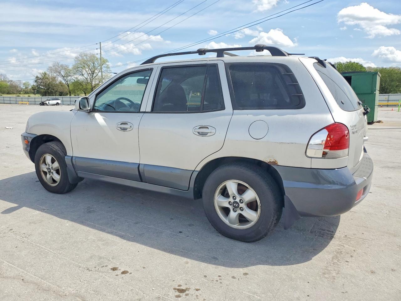 2005 Hyundai Santa Fe - Image 2