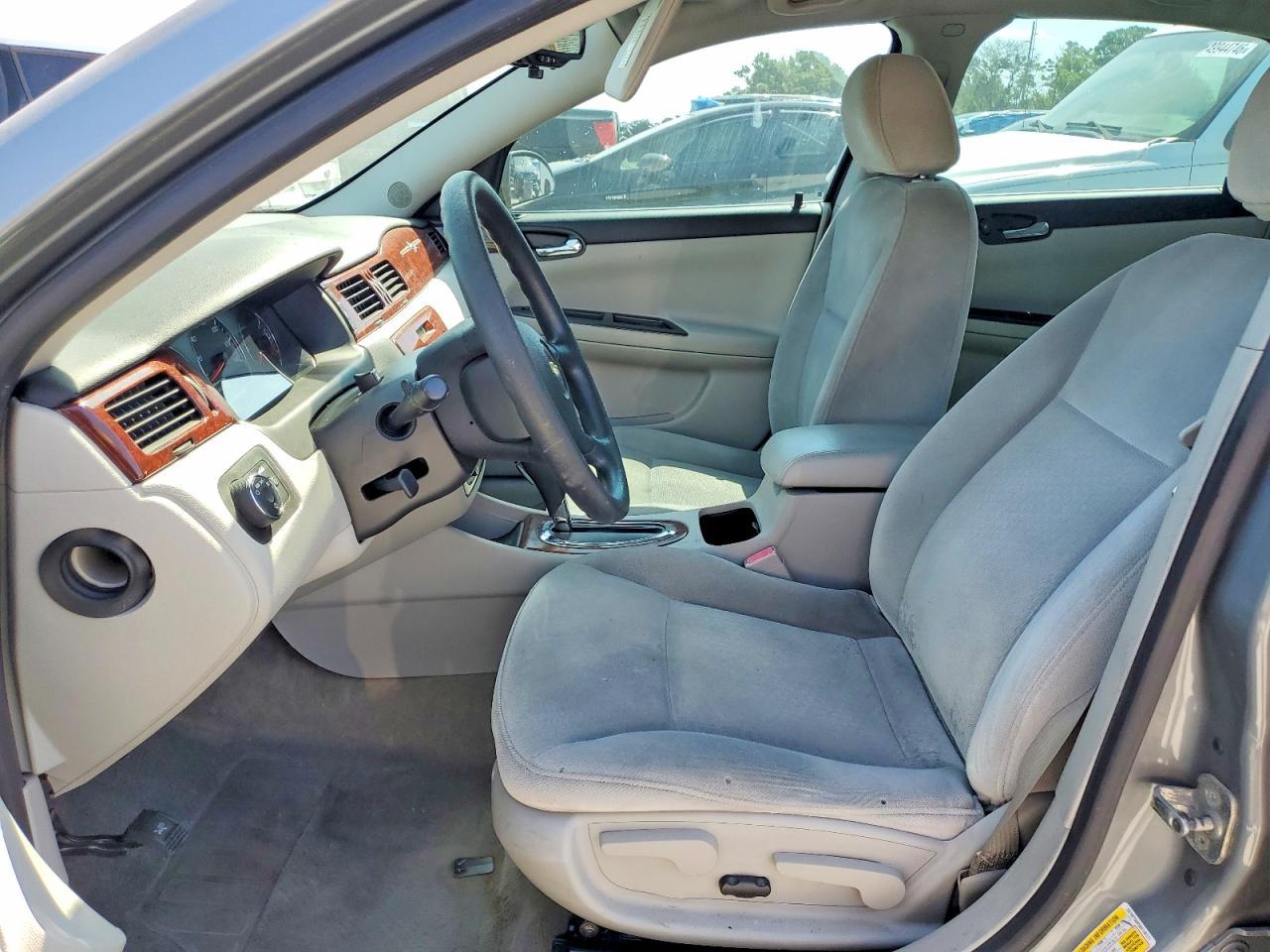 2008 Chevrolet Impala Lt - Image 7