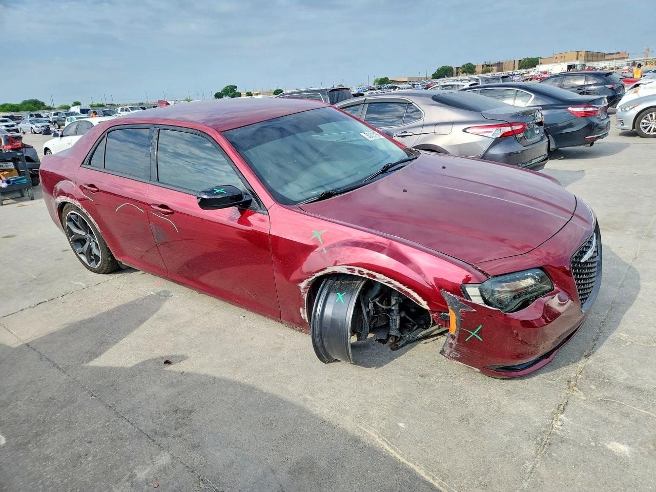 2021 Chrysler 300 Touring - Фото 4