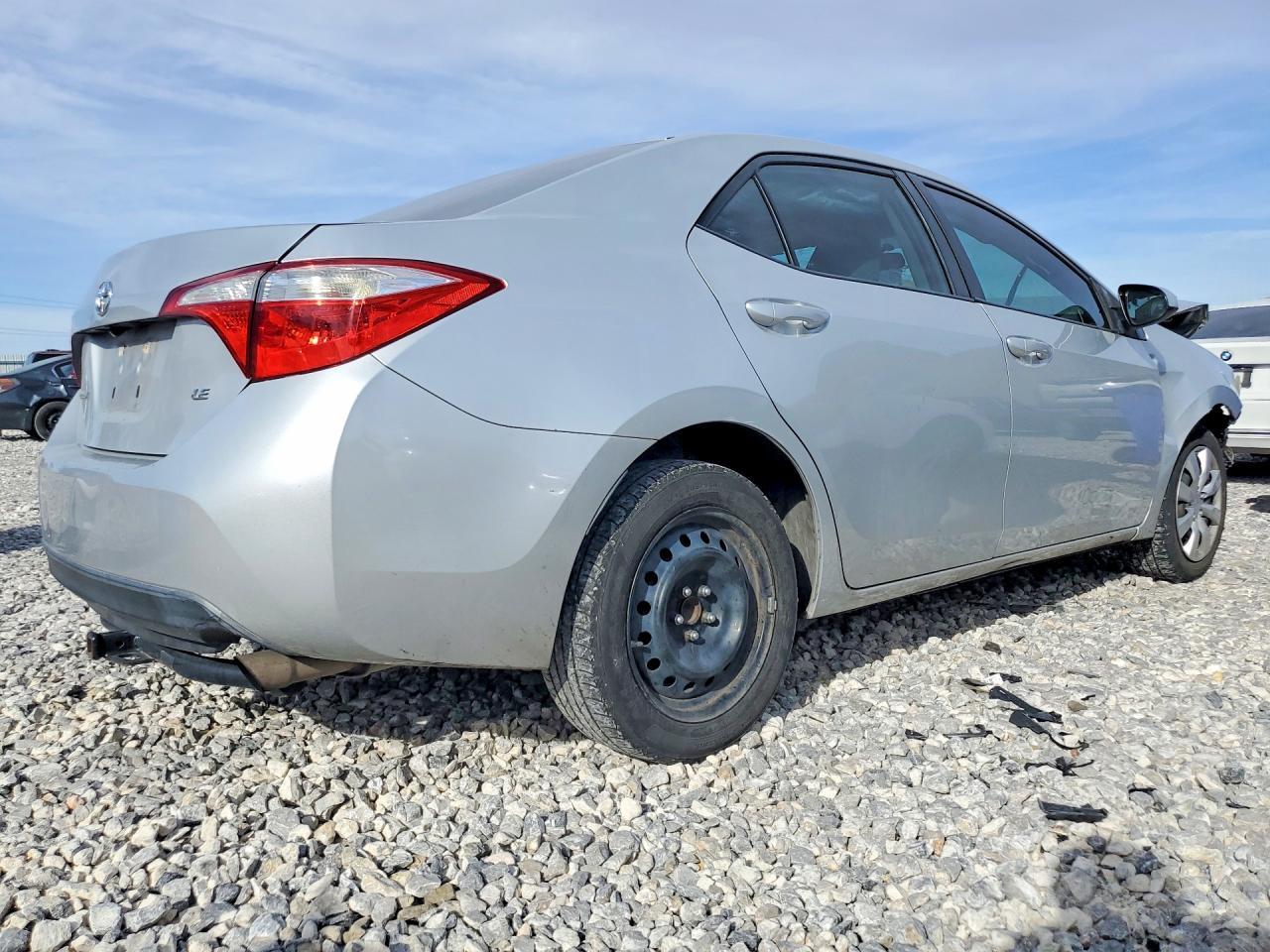 2014 Toyota Corolla Le - Фото 3