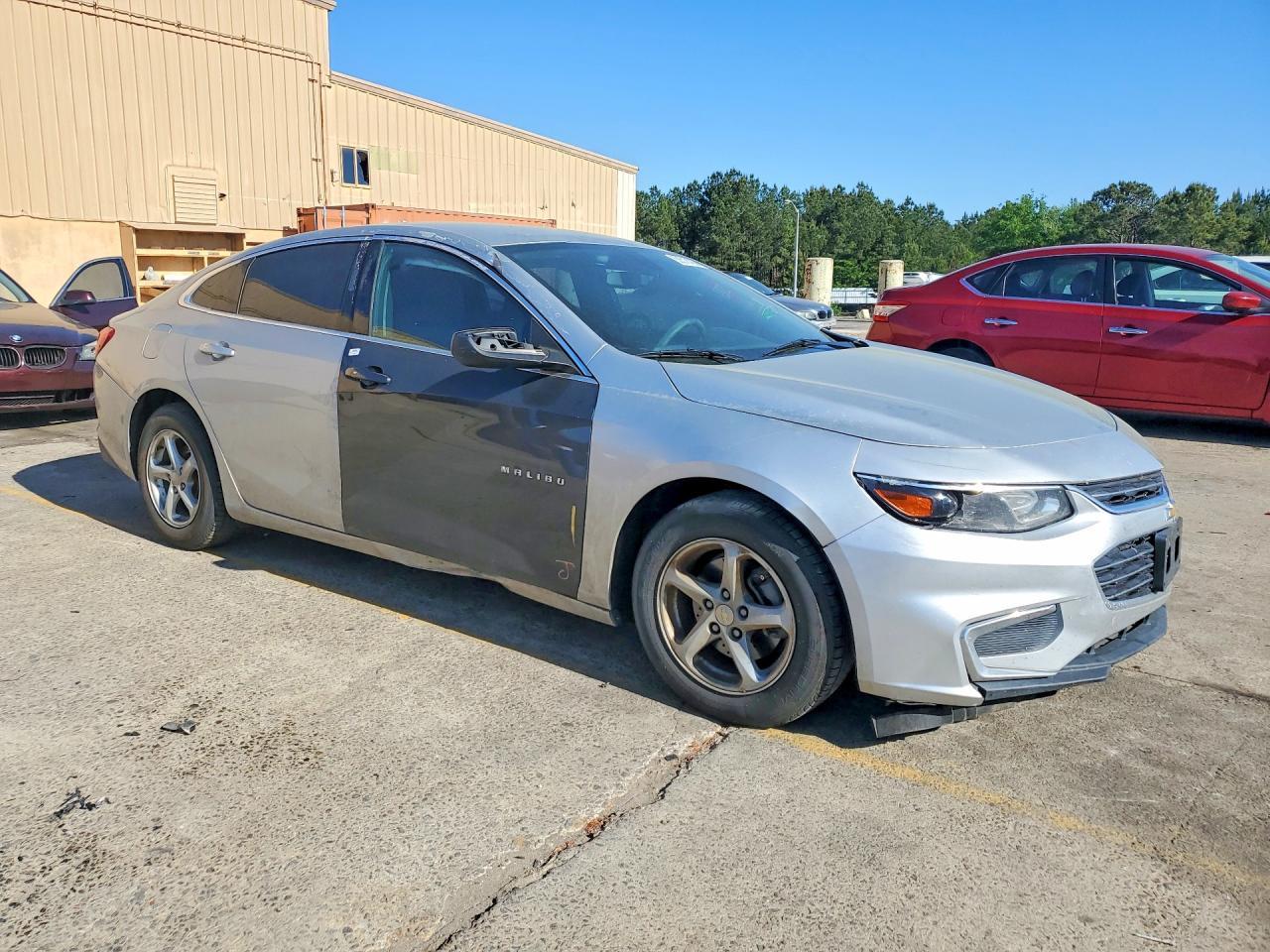 2017 Chevrolet Malibu Ls - Image 4