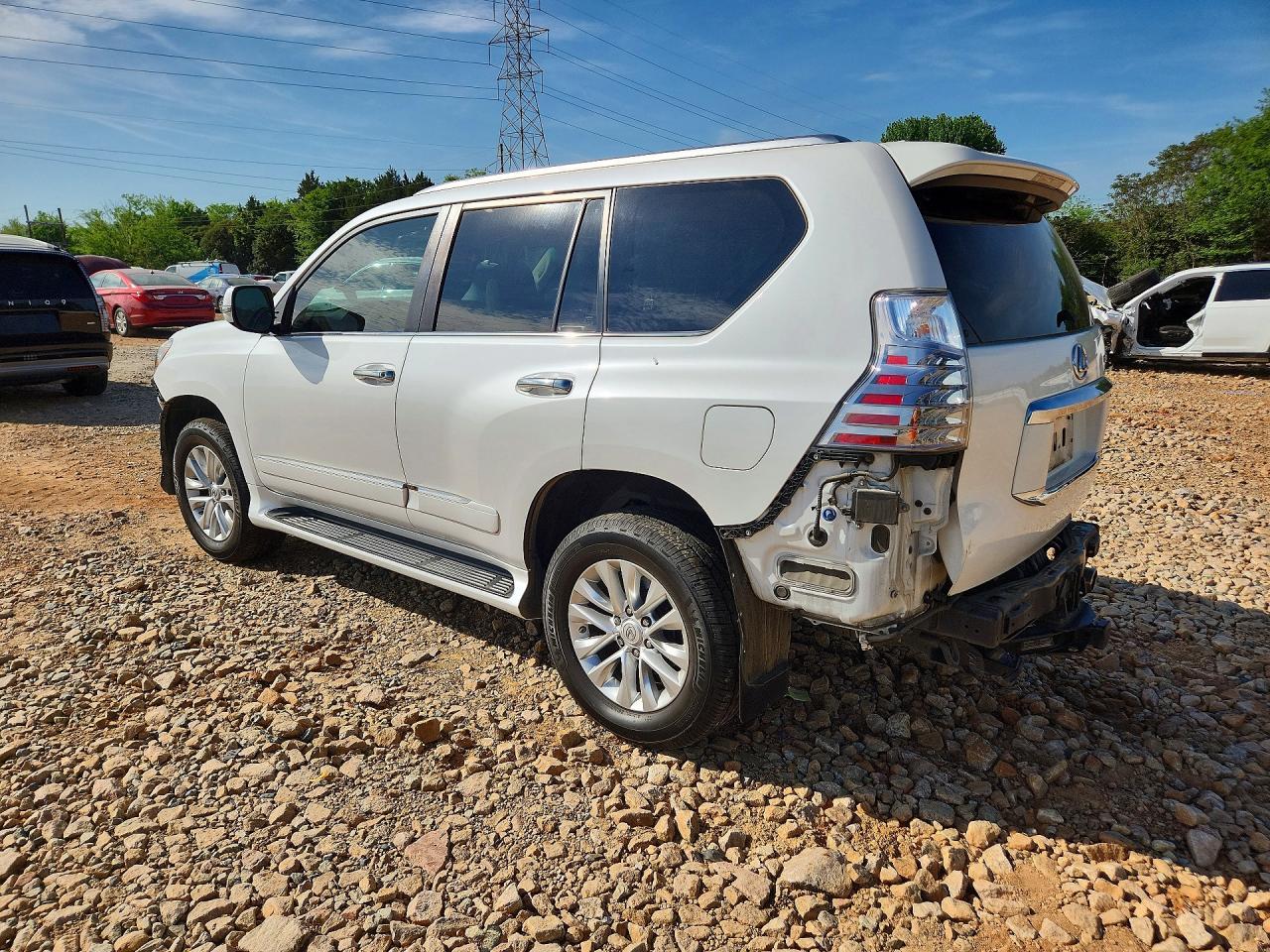 2017 Lexus Gx 460 Base - Image 2