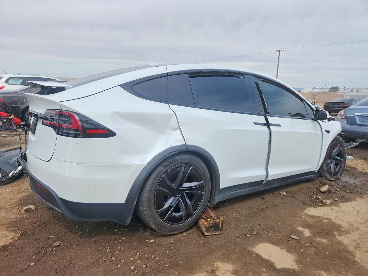 2026 Tesla Model X - Фото 3