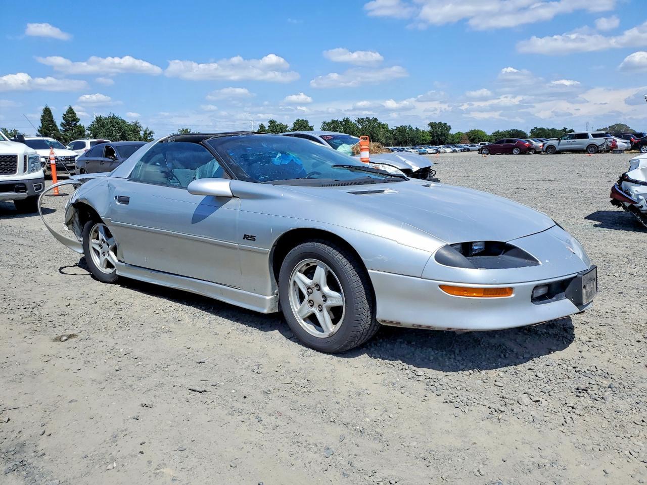 1997 Chevrolet Camaro Base - Фото 4