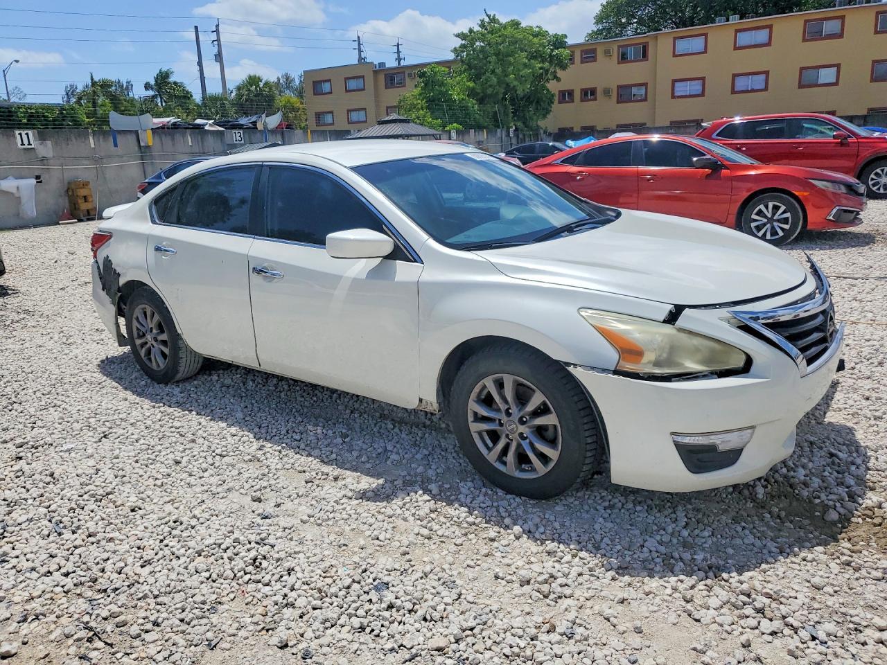 2015 Nissan Altima 2.5 S - Фото 4