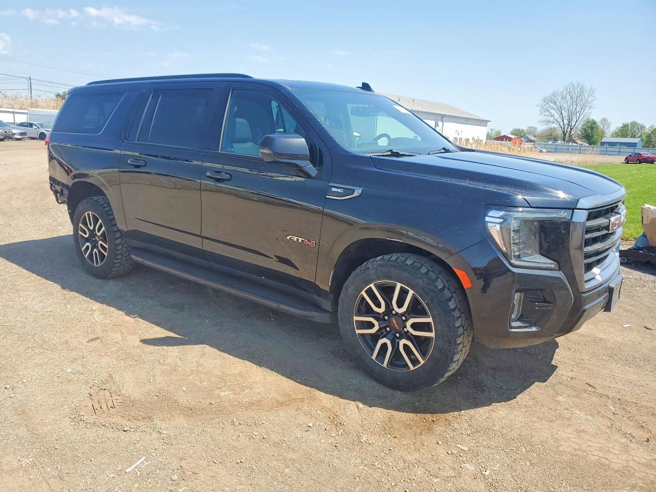 2022 GMC Yukon Xl K1500 At4 - Фото 4