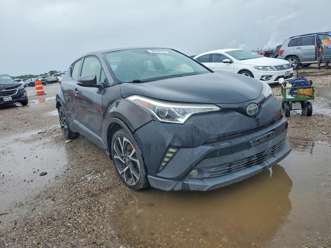 2019 Toyota C-Hr Xle - Image 4