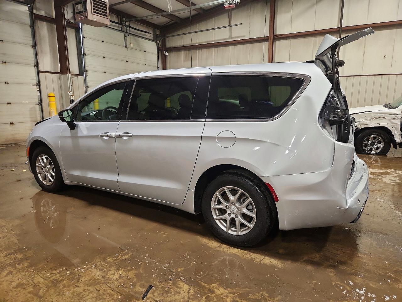 2026 Chrysler Pacifica Select - Фото 2